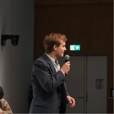 Esteban Antoniotti (VS digital)  Business Analyst
